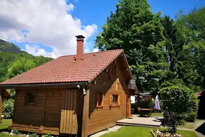 Image de Chalet « 6p - Le Refuge Des Lhottis » avec vue montagne, terrasse privée et Wi-Fi