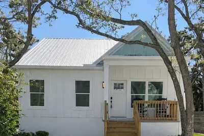 Image de Brand New Immaculate Cottage