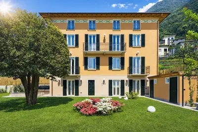 Image de Lovely lakeside villa with pool on the water’s edge! - Villa Il Gelso