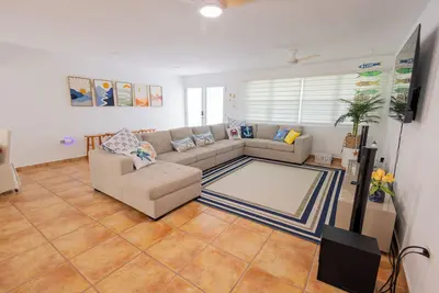 Beachfront & Private Pool Villa w/Ac