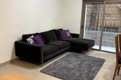 Image de 3 Bedroom Apartment for Rent – Heart of Jerusalem - Close to Everything! ! !