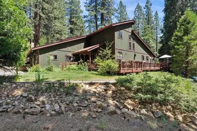 Image de Cozy, peaceful mountain retreat in Lake Davis, Portola. Outdoor lover getaway!