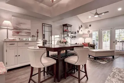 Image de Biltmore 2-bdrm on golf course, dining & shopping!