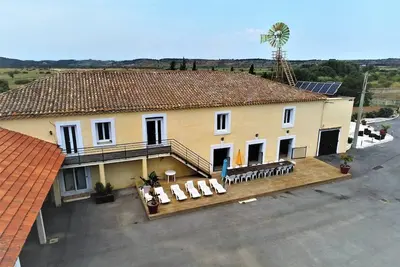 Image de Domaine 34 Couchages - Piscine Couverte Chauffée