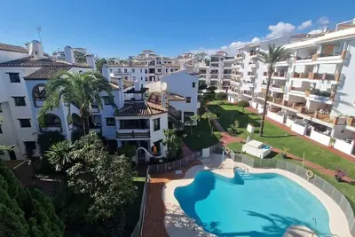 Calahonda Park 2 bedrooms & pool