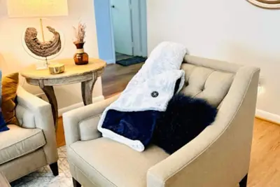 Image de Bright & Breezy Home - Immaculate, Comfortable & Relaxing