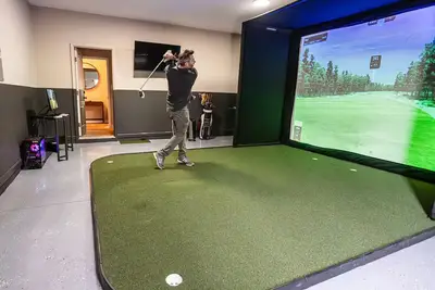 Image de Nine + Pine - Minutes to Pinehurst Golf with Simulator & Putting Green