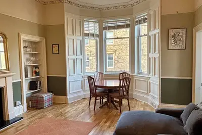 Image de 4-Bed Period Home Sleeps 8, Portobello Edinburgh | Walk to Beach | Parking