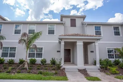 Image de 4 Bedrooms/ 3 Bathrooms/ Storey Lake (4805 Ml)