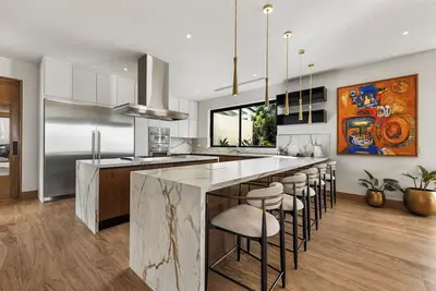 Image de La Villa / Vista Lagos 28: 6-bdrm villa w. gym/billiard/pool/jacuzzi on Dye Fore