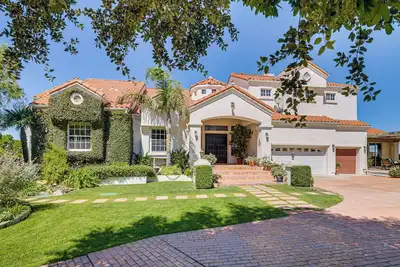 Image de Private Grounds w/ Mtn Views: Luxury Topanga Villa