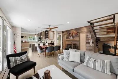Image de Hot Tub Soaks & Foodie Strolls! Berkeley Area Base