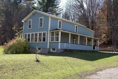 Image de Little Cabin, rustic 4 bedroom near Mt. Snow and Berkshire East