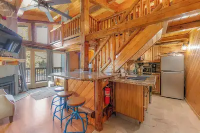 Tramway Loft Cozy Stay for 4