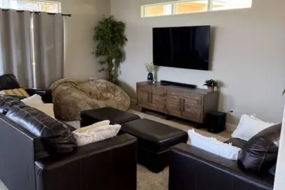 Image de C70-Perfect 2-bedroom townhome with Ac in tranquil Quincy