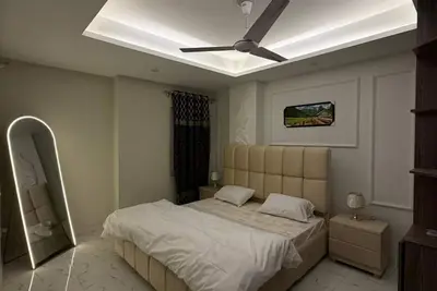 Image de Luxury 2br Apartment in a Secure Society Near Islamabad Airport
