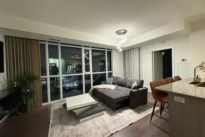 Image de Luxurious apartment in Mississauga Square One