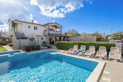 Image de Apartment 2416/192071 (Istria - Vodnjan), 5500m from the beach