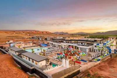 Pecan Valley l Sunset Splash l Private Waterpark