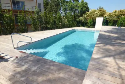 Image de Moderne, piscine, parking privé, climatisation, 2 chambres