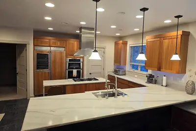 Image de Spacious 3 Level, 3 Bedroom Home in Downtown Anchorage