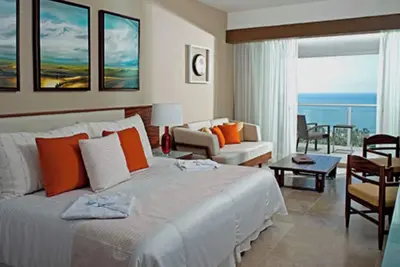 Image de 5 star Resort with 2 bedrooms/ 2 Bathrooms at Vidanta World Nuevo Vallarta! ! !