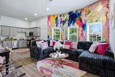 Image de The Rosé Residence | Cozy Pink Designer Stay in Atlanta