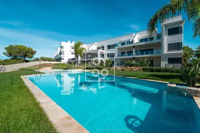 Image de Golf Vista Penthouse, golf views, rooftop dining - by Oyoostays
