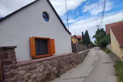 Image de Romantic hideaway, private jacuzzi, feel-good atmosphere