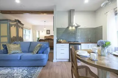 Image de Kallista Charleston & Kallista Gatsby | Two Boutique Studios – One Booking