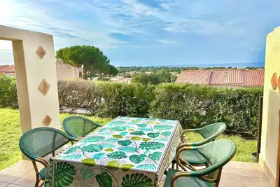 Image de Sant’Ambroggio • Vue Mer • Plage & Port à Pied • 4 Pers