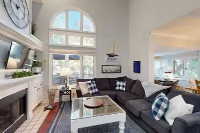 Image de 7618 Huntington Villas: 3  Br, 3. 5  Ba Villa in Hilton Head, Sleeps 6