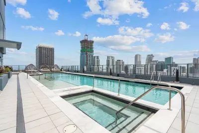 Image de Modern Condo + Den | Downtown Miami | City View