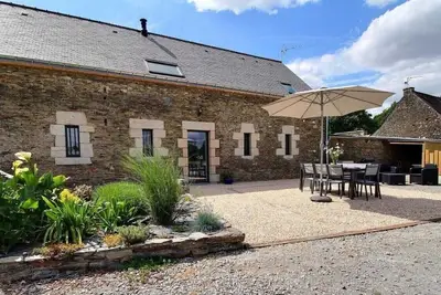 Image de Gîte La Grange de Bréhaut : terrasse, jardin et Wi-Fi