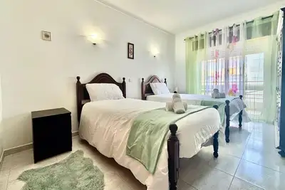 Image de Marina Sol apartment. Your comfortable family retreat close to everything!