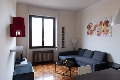 Image de Bright three-room apartment High floor near the Arch of Peace