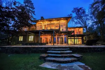 Image de Thomasville Home by RoveTravel | Villa with Lake Views