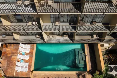 Image de 2 Pet-Friendly One King with Kitchen Near Island Adventures
