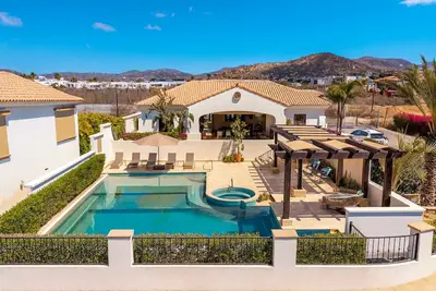 Image de Modern Villa in Cabo · Private Jacuzzi