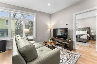 Image de Luxury 2bd/2ba near Cabmridge 9641