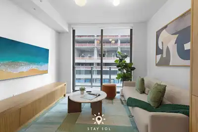 Image de Modern City Escape w/ Private Balcony
