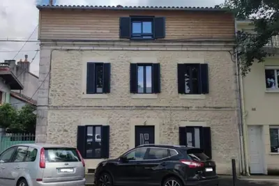 Image de Maison centre ville, terrasse et parking gratuit proche commerces