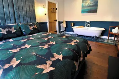 Fisherman's Loft- Seafront Serenity