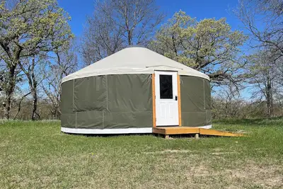 Image de North Star Yurt at Whiterock Conservancy