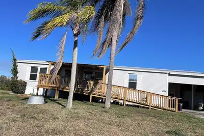 Image de Gator Camp 2. 7 off the rim of Lake Okeechobee Buckhead Ridge