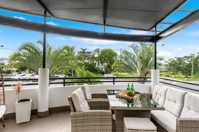 Image de Luxurious Beachside Oasis with Ocean Views and a swimming pool, Wifi and linen included