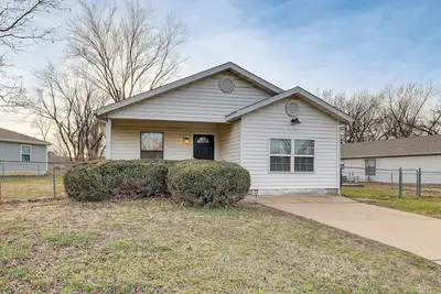 Image de Visit Route 66! Pet-Friendly Joplin Gem w/ Yard