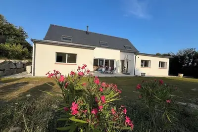 Image de Maison TOUMAÏ proche plages, Port Saint Jacques