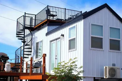 Image de Private Hot Tub + Red-Rock Views • Zion’s Tiny Getaway