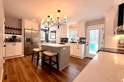 Image de Little Lake Lodge - Ranch Villa in Rtp 10 mins to Rdu